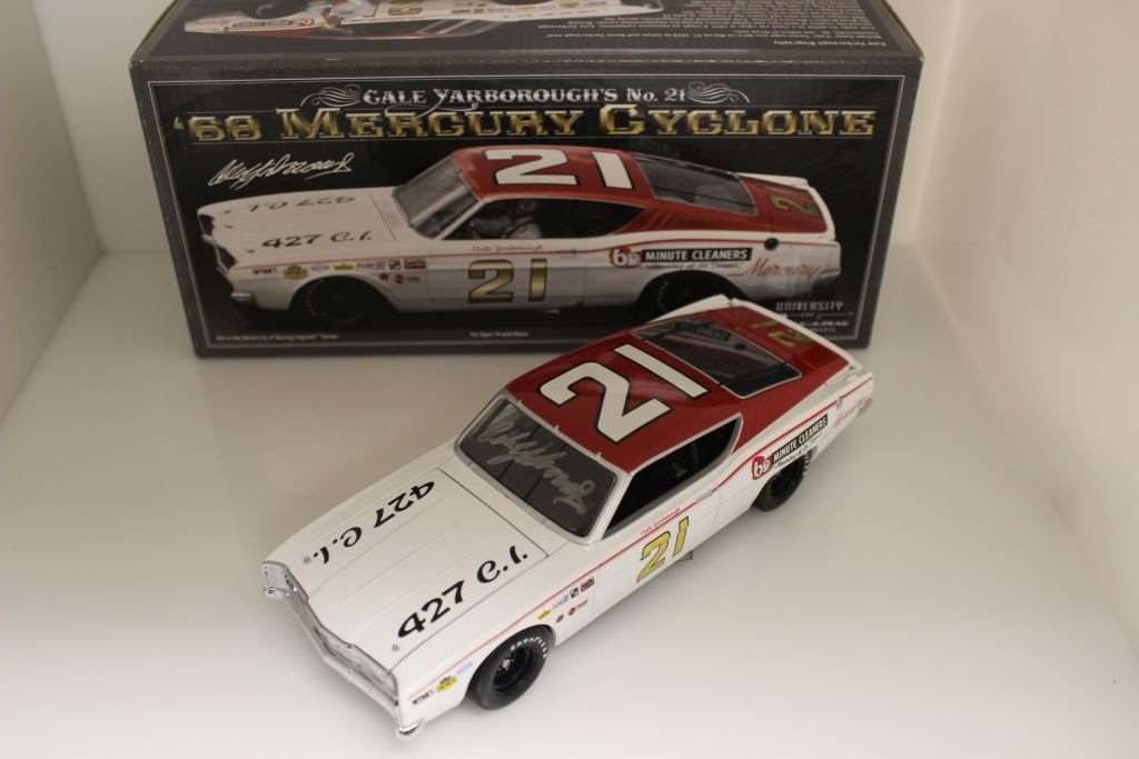 Autographed cale store Yarborough die cast